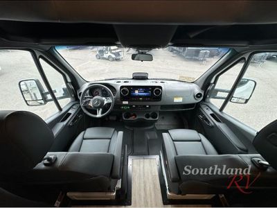 2026 Tiffin Motorhomes Open Trail - Photo 12