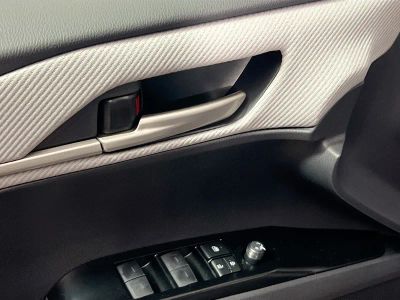 2026 Toyota Camry — photo 14 view