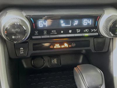 2025 Toyota RAV4 Hybrid — photo 23 view