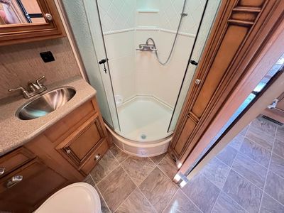 2017 Newmar BAY STAR SPORT - Photo 22