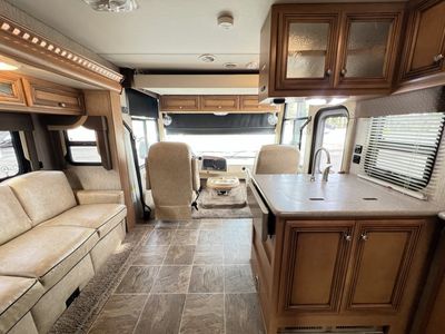 2017 Newmar BAY STAR SPORT - Photo 3