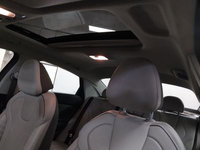 2024 Hyundai Elantra — photo 19 view