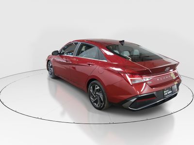2024 Hyundai Elantra — detail view