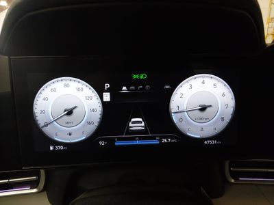 2024 Hyundai Elantra — photo 14 view