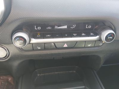2025 Mazda CX-50 - Photo 17