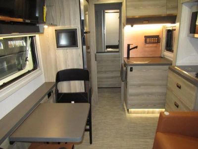 2025 Winnebago VIEW - Photo 4