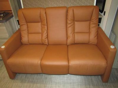 2025 Winnebago VIEW - Photo 6