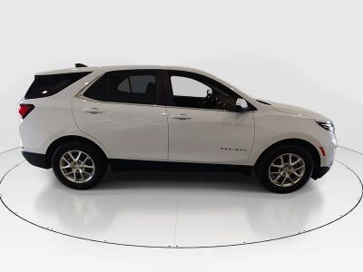 2024 Chevrolet Equinox — photo 8 view