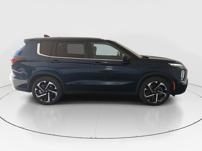 2024 Mitsubishi Outlander - Photo 8