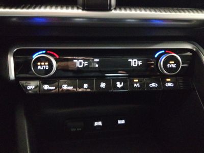 2023 Kia K5 - Photo 24