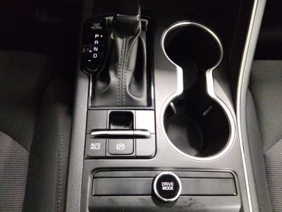 2023 Kia K5 - Photo 19