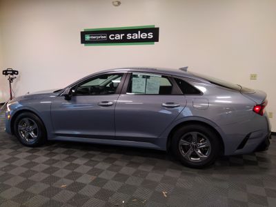 2023 Kia K5 - Photo 4