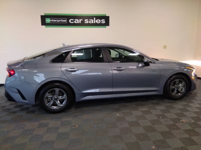 2023 Kia K5 - Photo 2