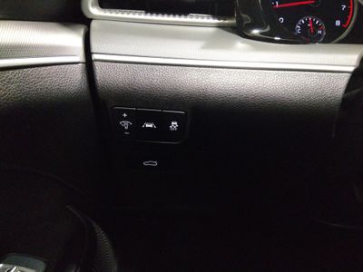 2023 Kia K5 - Photo 23