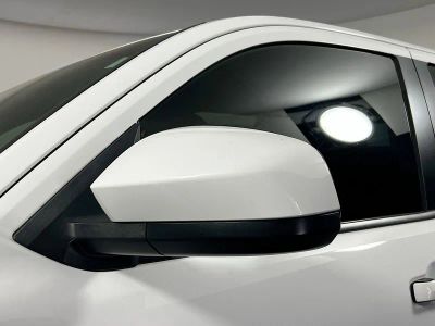 2024 Toyota Tacoma — photo 10 view