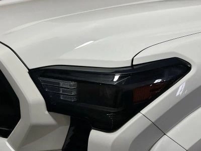 2024 Toyota Tacoma — photo 9 view