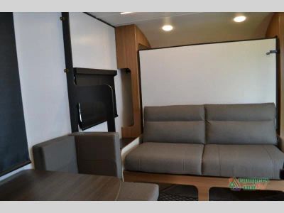 2026 Keystone RV Reign — photo 35 view