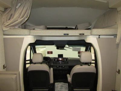 2025 Winnebago VIEW - Photo 4