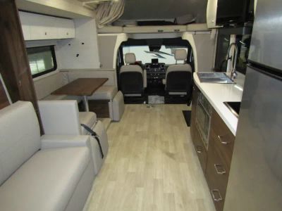 2025 Winnebago VIEW - Photo 3