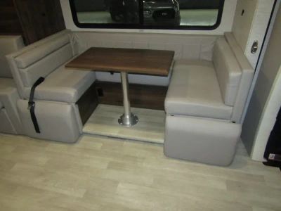 2025 Winnebago VIEW - Photo 7