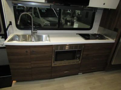 2025 Winnebago VIEW - Photo 8