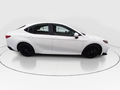 2025 Toyota Camry — photo 8 view