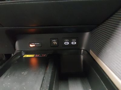 2025 Toyota Camry — photo 18 view