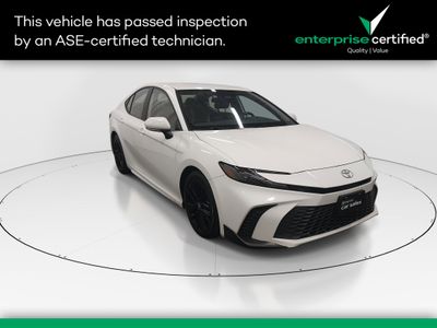 2025 Toyota Camry SE — front three-quarter view