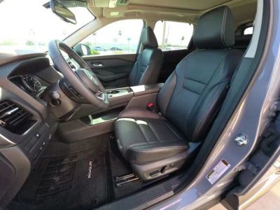 2023 Nissan Rogue — photo 13 view