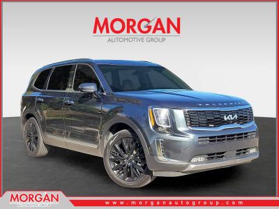 2022 Kia Telluride SX in Gravity Grey — front three-quarter view