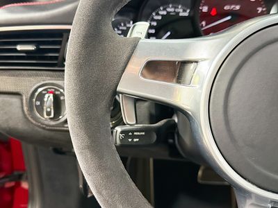 2016 Porsche 911 - Photo 34