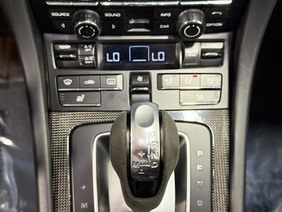 2016 Porsche 911 - Photo 31