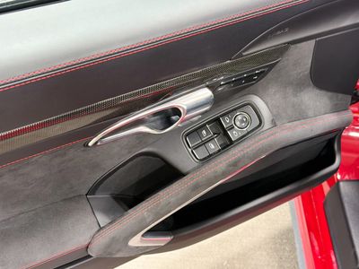 2016 Porsche 911 - Photo 21