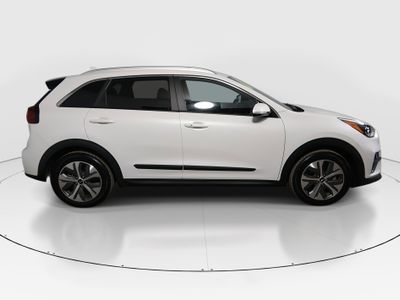 2022 Kia Niro EV - Photo 8