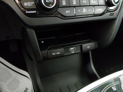 2022 Kia Niro EV - Photo 19