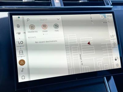2026 Land Rover Range Rover Velar — photo 31 view