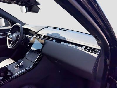 2026 Land Rover Range Rover Velar — photo 14 view