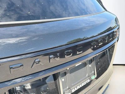 2026 Land Rover Range Rover Velar — photo 11 view