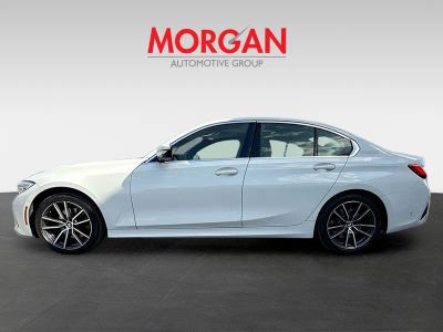 2021 BMW 3 Series — engine compartment view