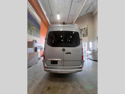 2025 Airstream Interstate - Photo 2