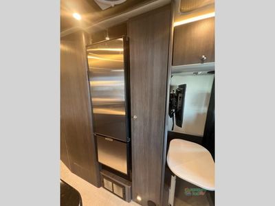 2025 Airstream Interstate - Photo 28