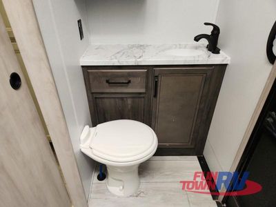 2024 Keystone RV Montana High Country - Photo 40