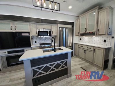 2024 Keystone RV Montana High Country - Photo 12