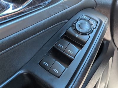 2022 Chevrolet Traverse - Photo 22