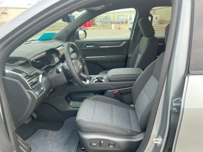 2026 GMC Acadia — photo 19 view