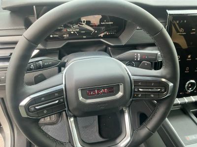2026 GMC Acadia — photo 28 view