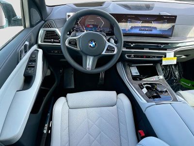 2026 BMW X5 — photo 17 view