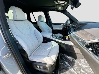 2026 BMW X5 — photo 23 view