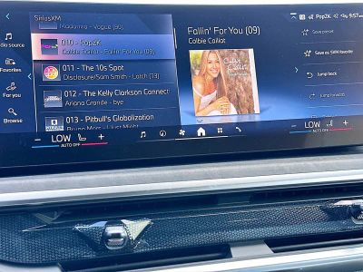 2026 BMW X5 — photo 12 view