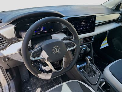 2026 Volkswagen Taos - Photo 8